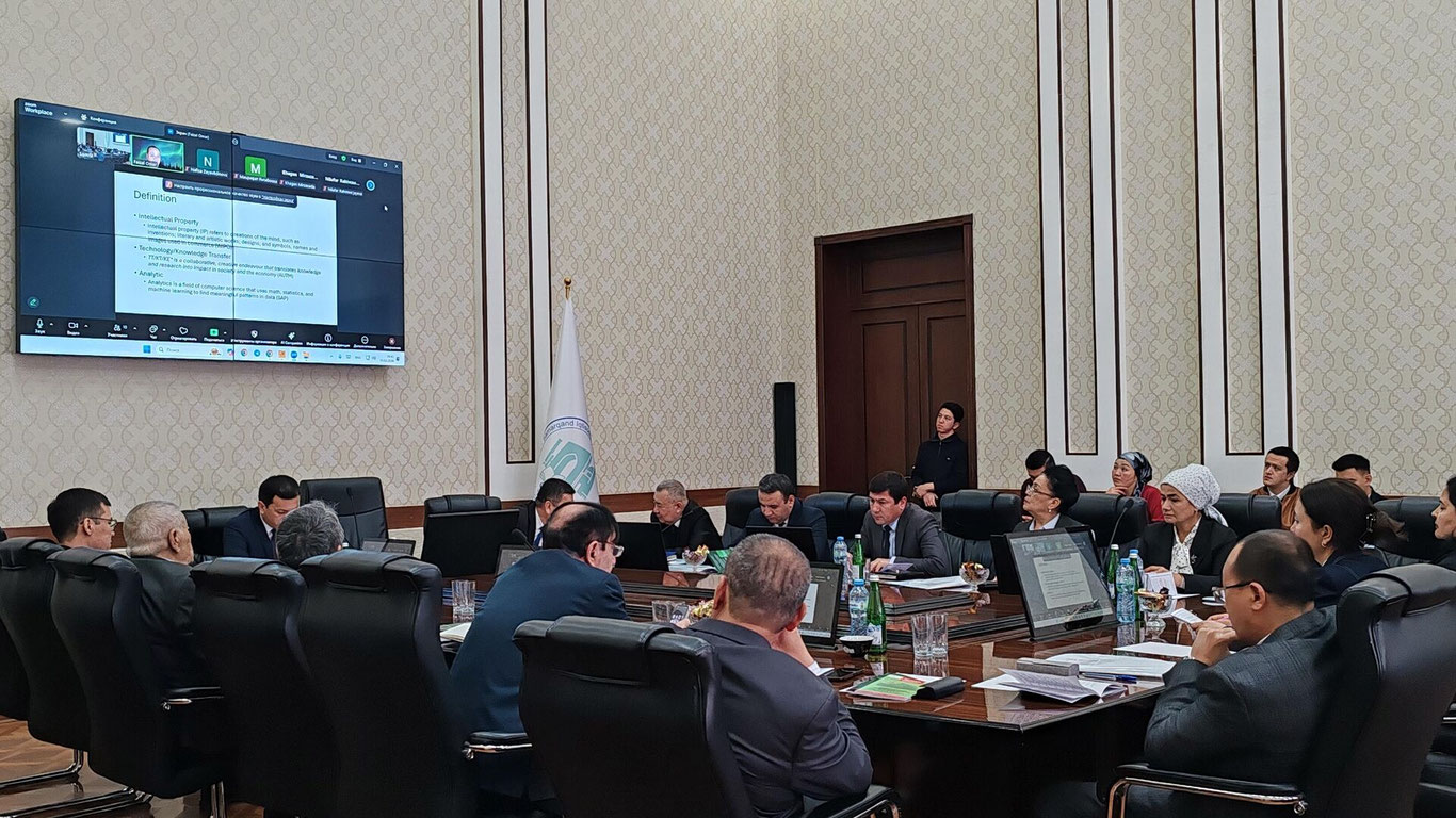 В Самарканде эксперты из разных стран обсудили развитие сферы услуг в условиях «зеленой» экономики