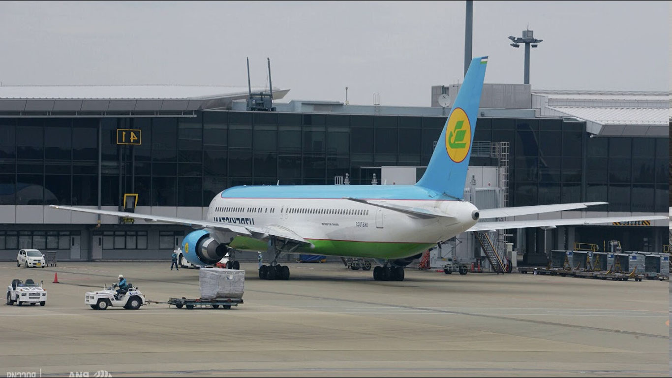 Временно приостановлены рейсы из Узбекистана в ряд стран Ближнего Востока