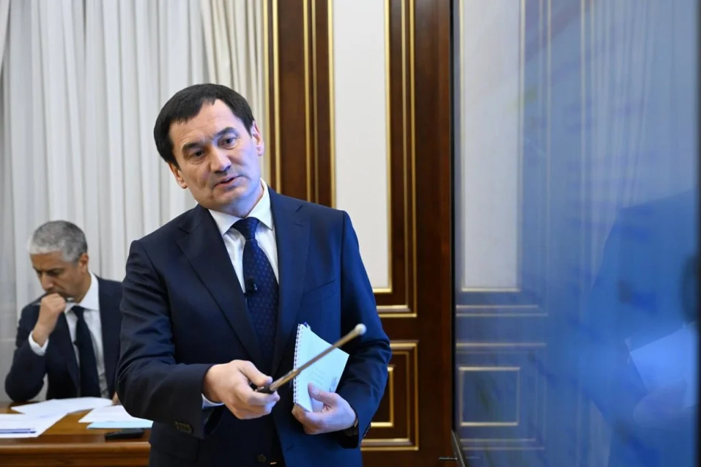 Президент утвердил параметры новой шестиполосной супертрассы