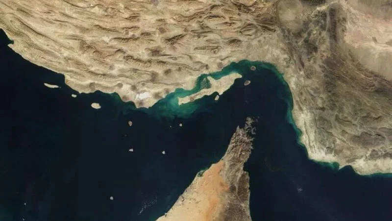 В Иране назвали условие для открытия Ормузского пролива для судоходства