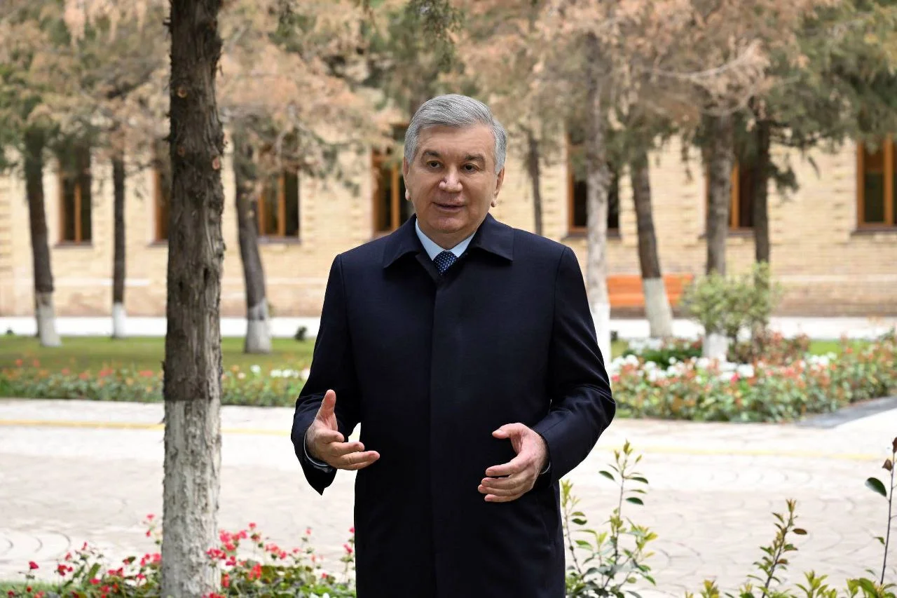 Глава нашего государства начал поездку в Самаркандскую область