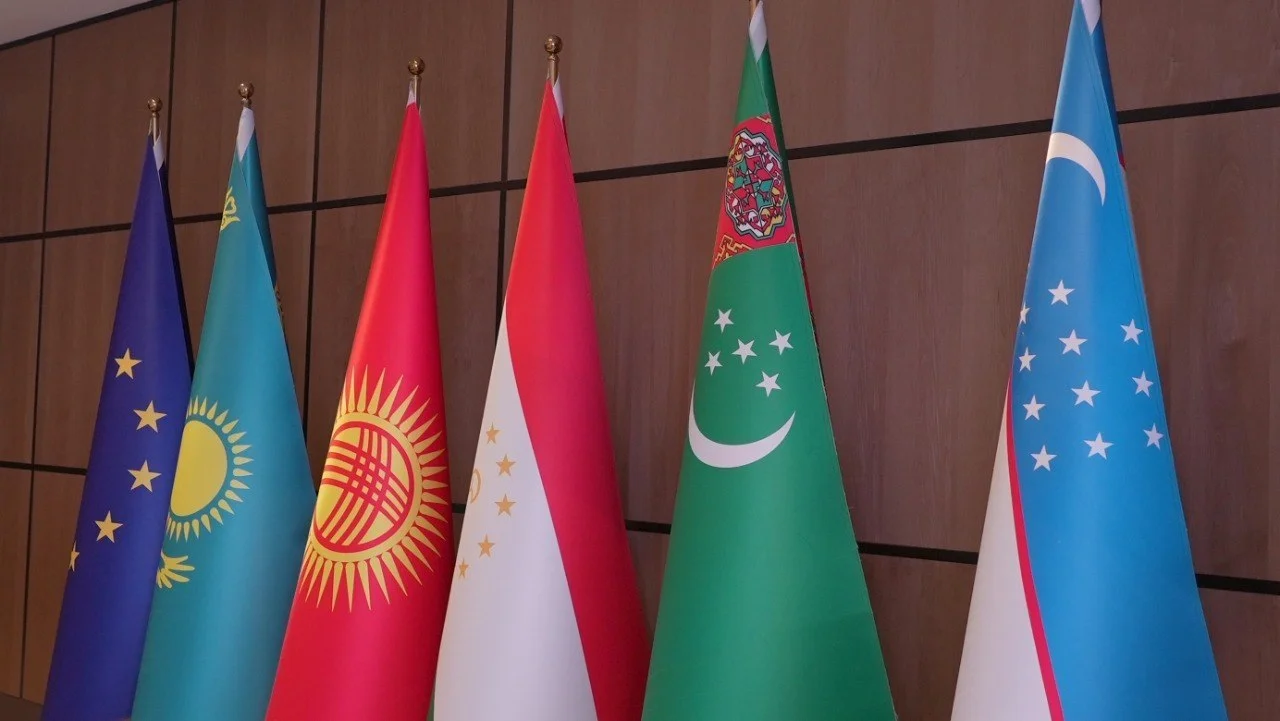 В Самарканде прошел международный межпарламентский форум