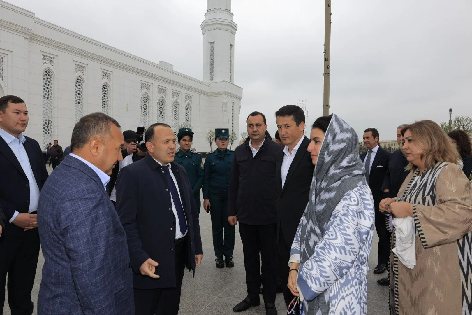 Делегация во главе с Генеральным секретарём Всемирной туристской организации посетила комплекс Имама Бухари