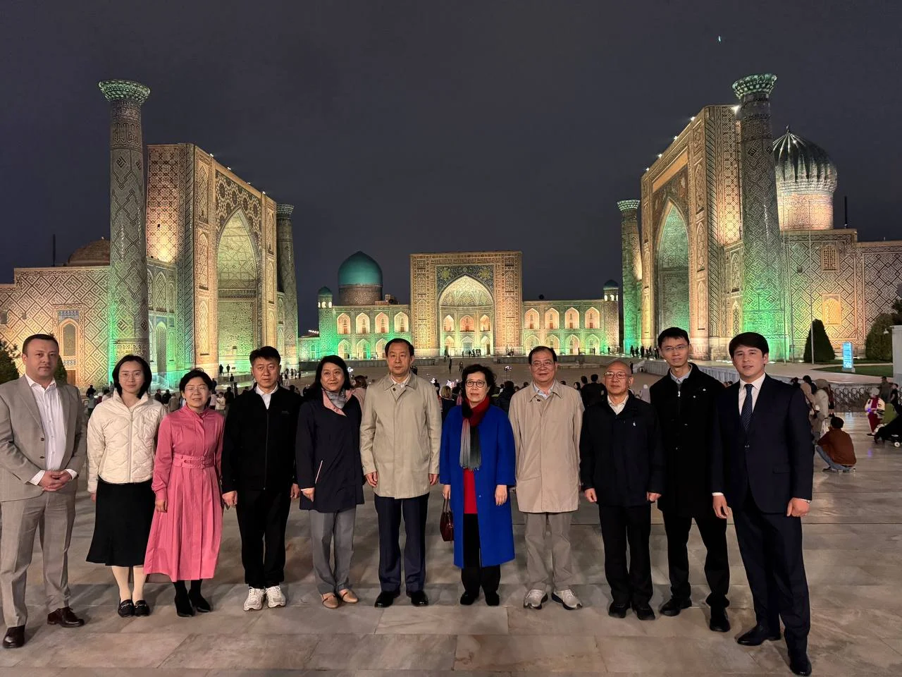 Делегация Китая посетила исторические объекты Самаркандской области
