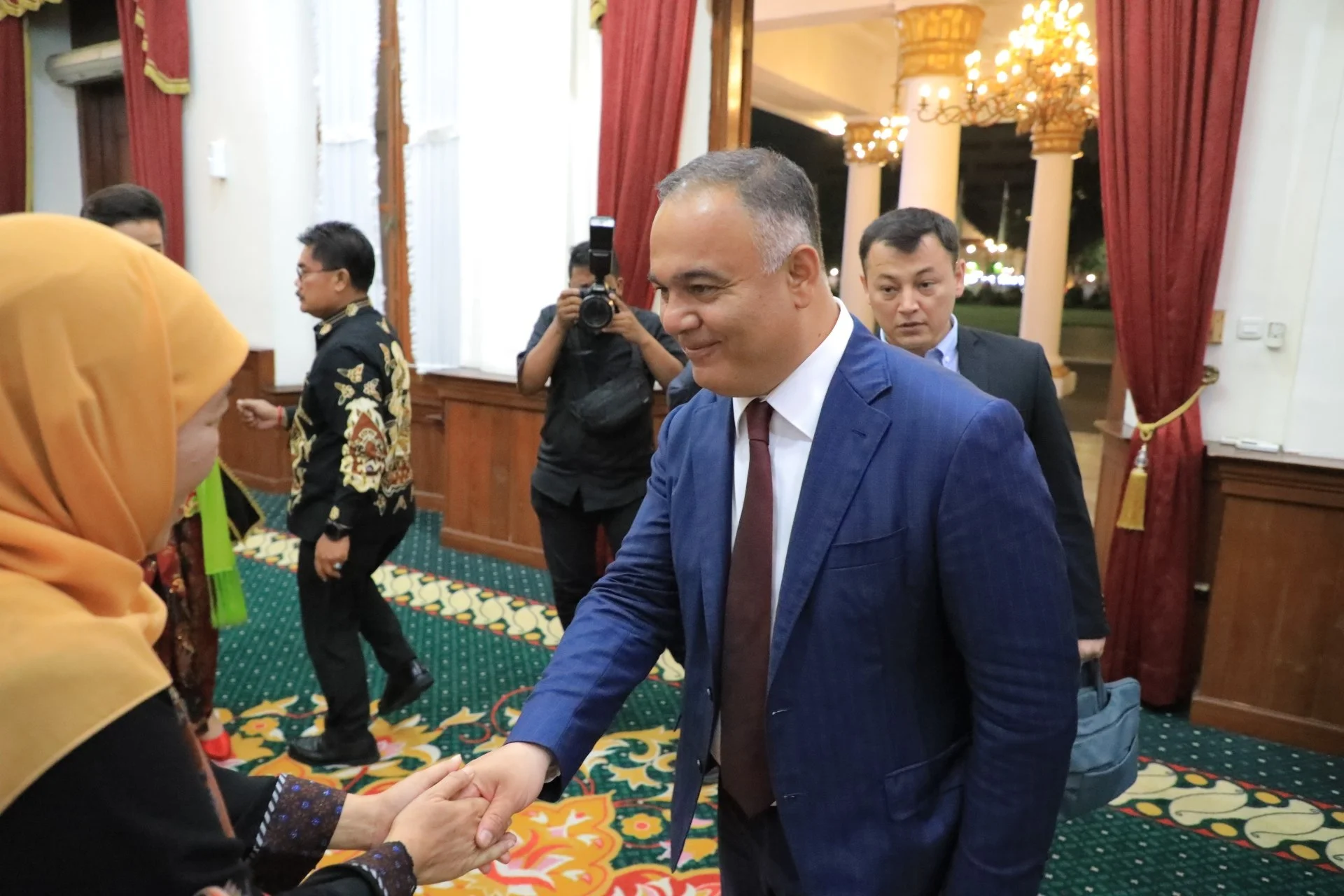 Делегация Самаркандской области в Индонезии