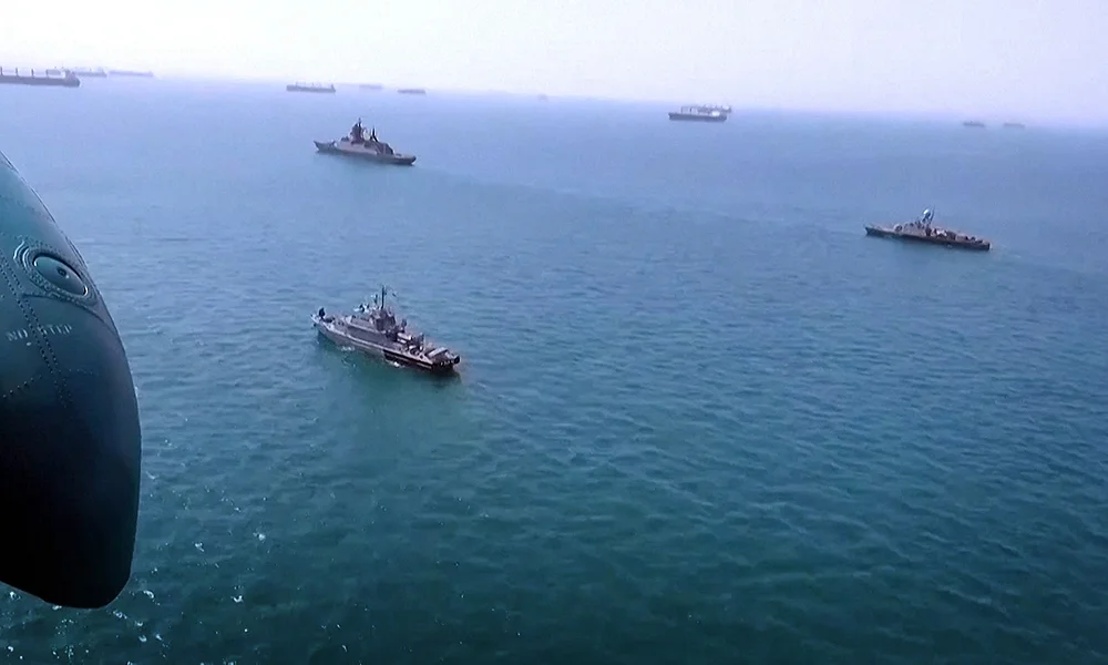 Иран заявил о возможном открытии Ормузского пролива