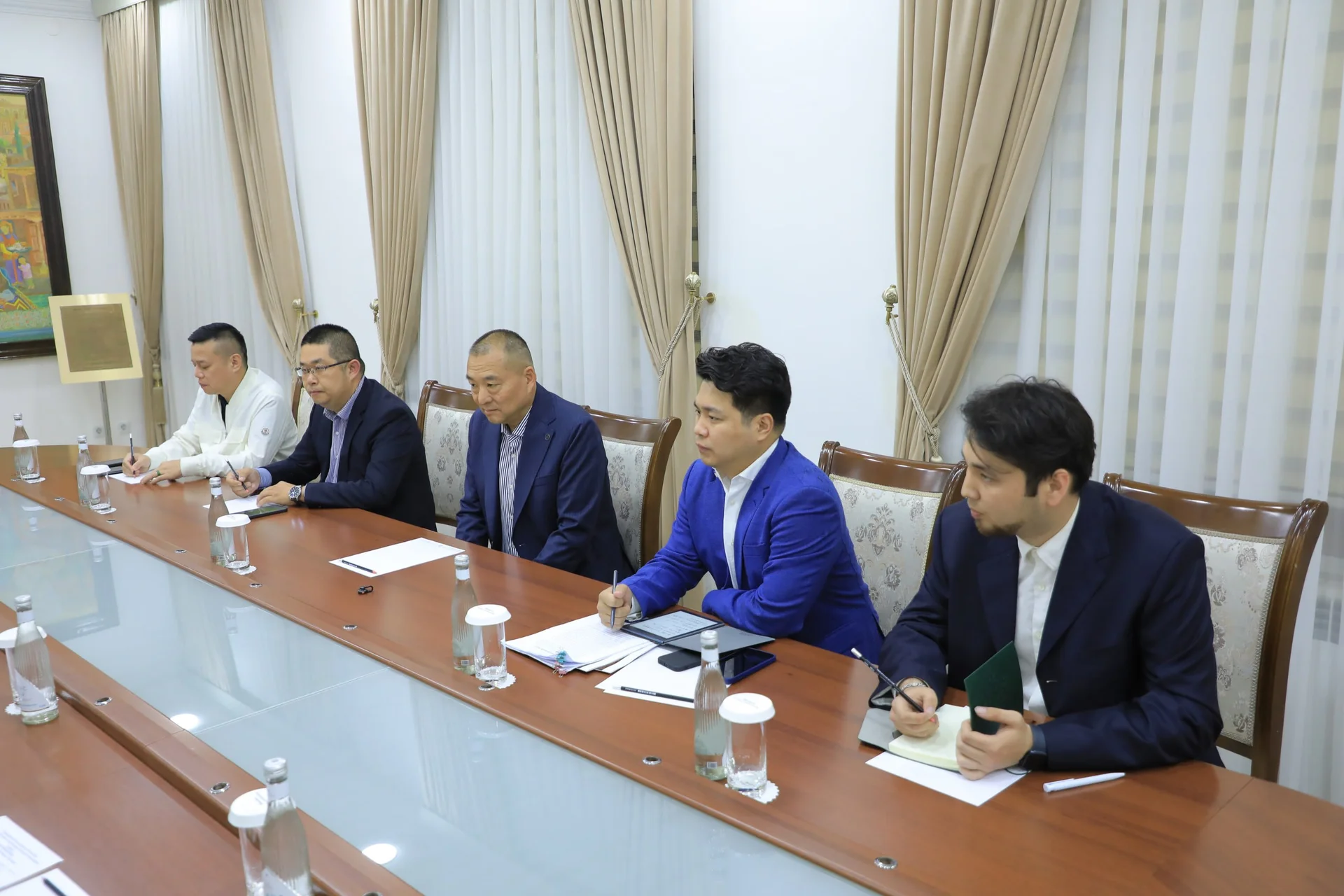 Самарканд обсуждает новые проекты с китайским бизнесом