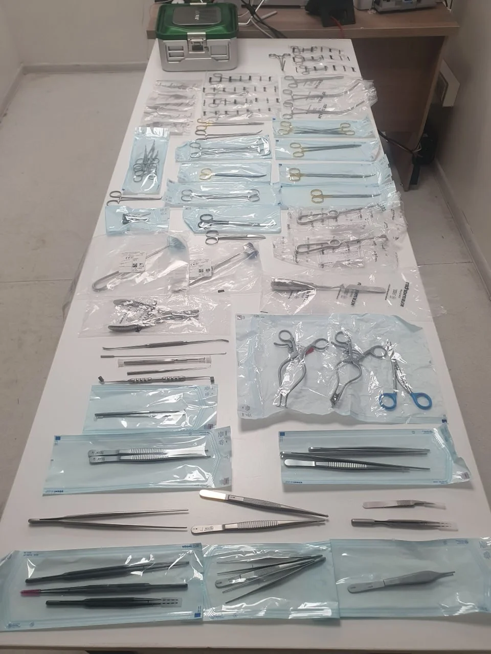 В аэропорту Самарканда выявлен незаконный ввоз медицинских изделий