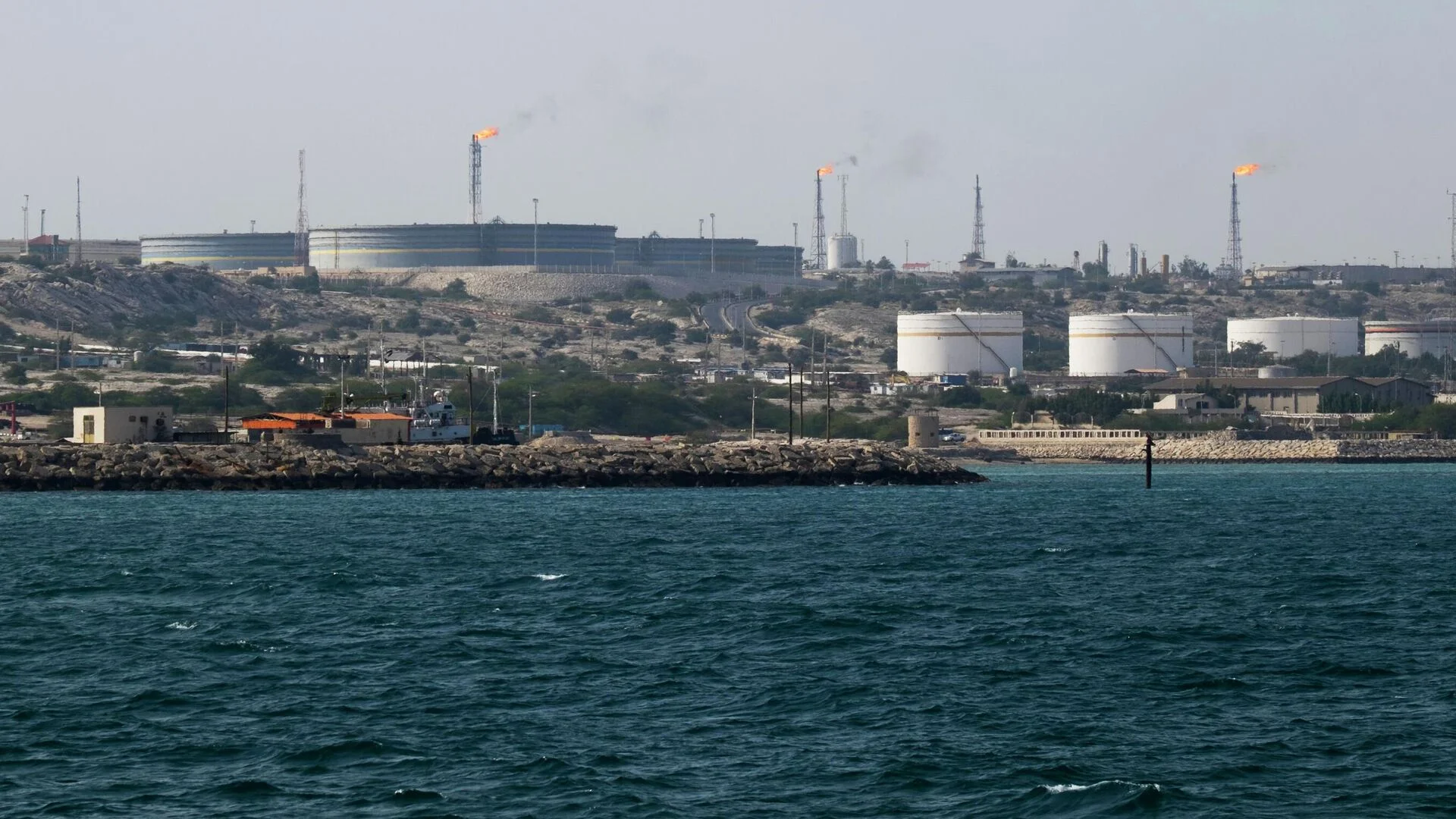 СМИ: Трамп отказался от силового сценария в Персидском заливе