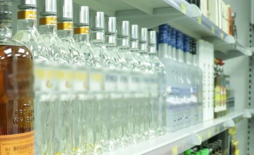 В Узбекистане пересмотрят правило безналичной оплаты алкоголя