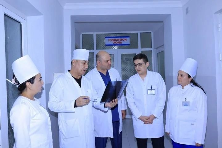 В самаркандской «травматологии» начал работать робот-хирург