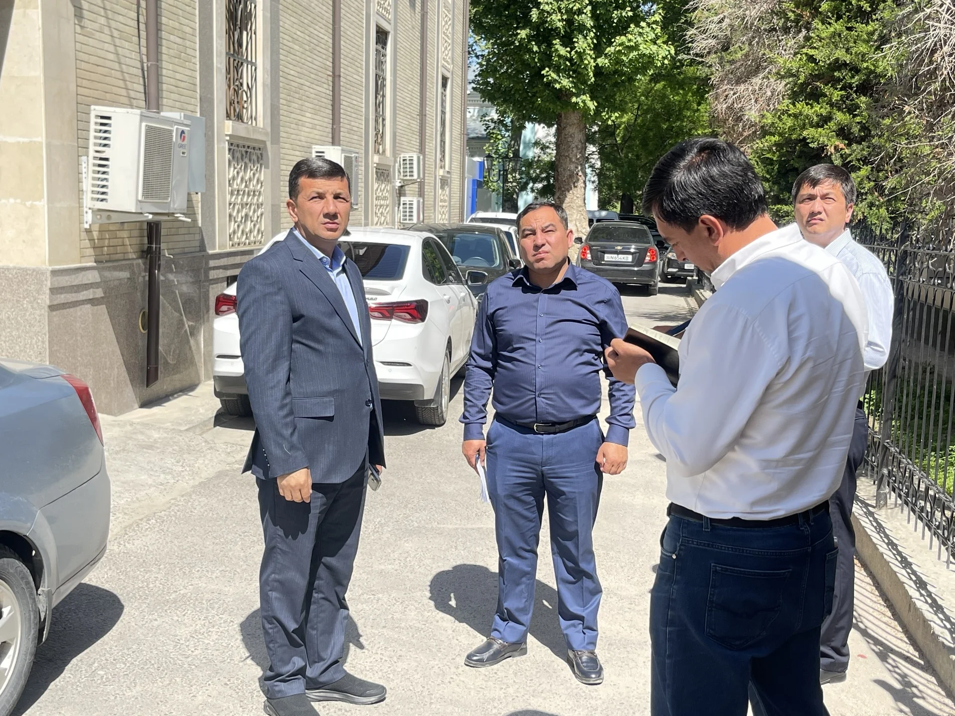 В Самарканде уделяют особое внимание вопросам поддержки женщин