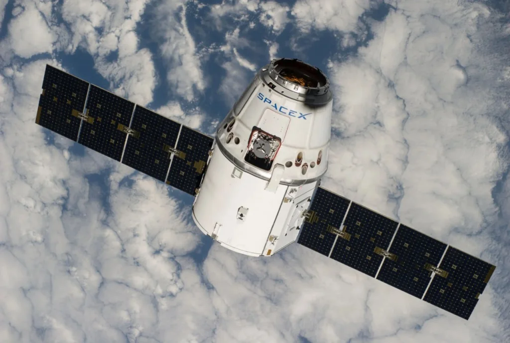 Космические силы США заключили со SpaceX контракт на создание военной спутниковой сети