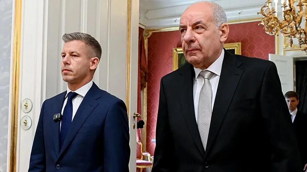 Новое правительство Венгрии перепишет Конституцию, чтобы сместить президента
