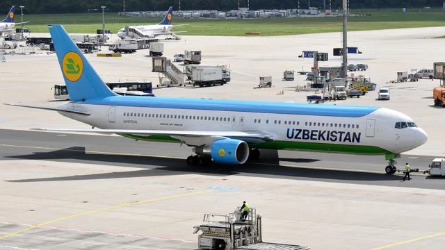 Узбекистан стал лидером по росту авиабронирований у россиян на осень