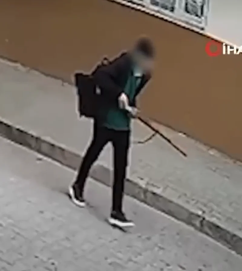 В Турции подросток устроил стрельбу возле школы: ранены 11 учеников