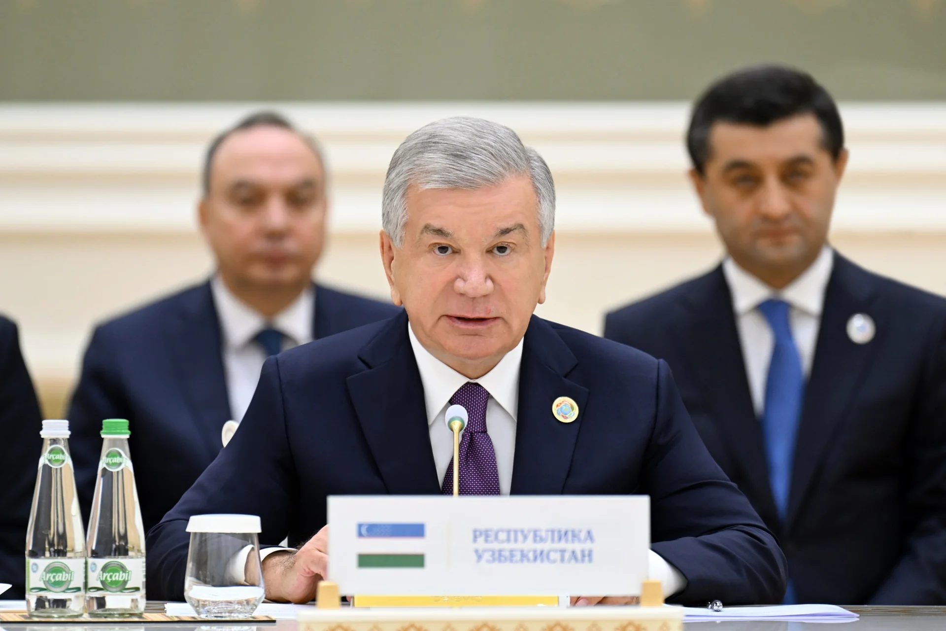 Шавкат Мирзиёев предложил новые направления сотрудничества стран Центральной Азии и Азербайджана