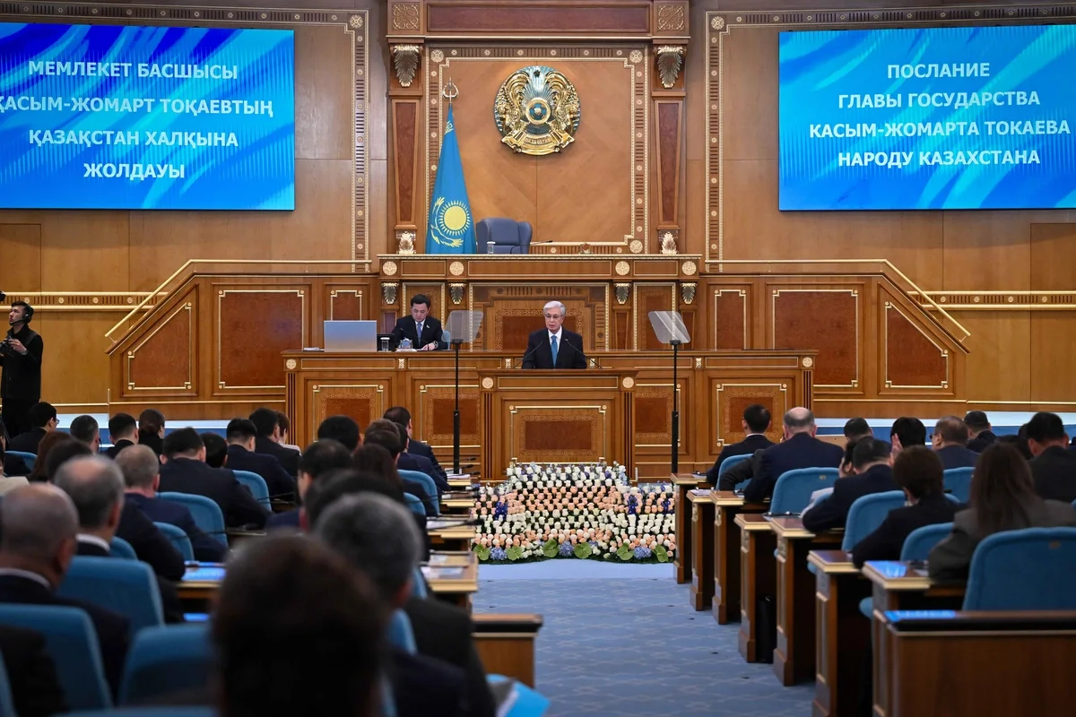 Токаев предложил повысить налоги для обладателей крупных состояний в Казахстане