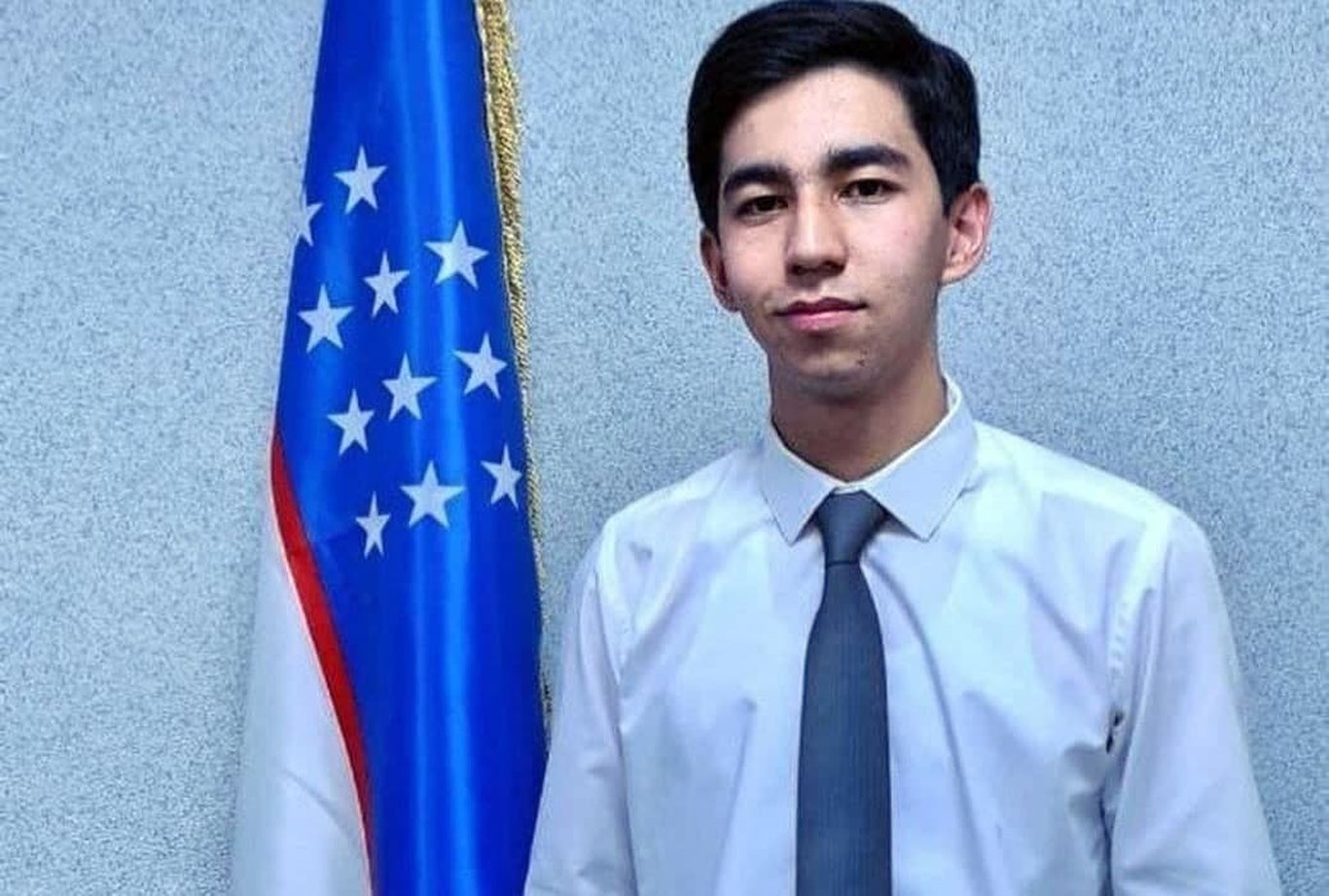 Самаркандский школьник досрочно стал студентом престижного вуза в США