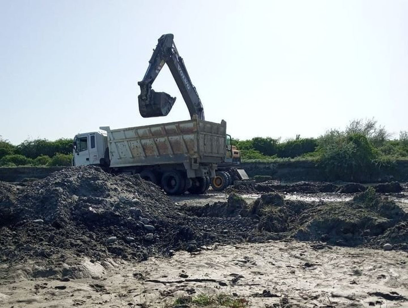 Нелегальный добытчик песка оштрафован на 8,1 млн сумов
