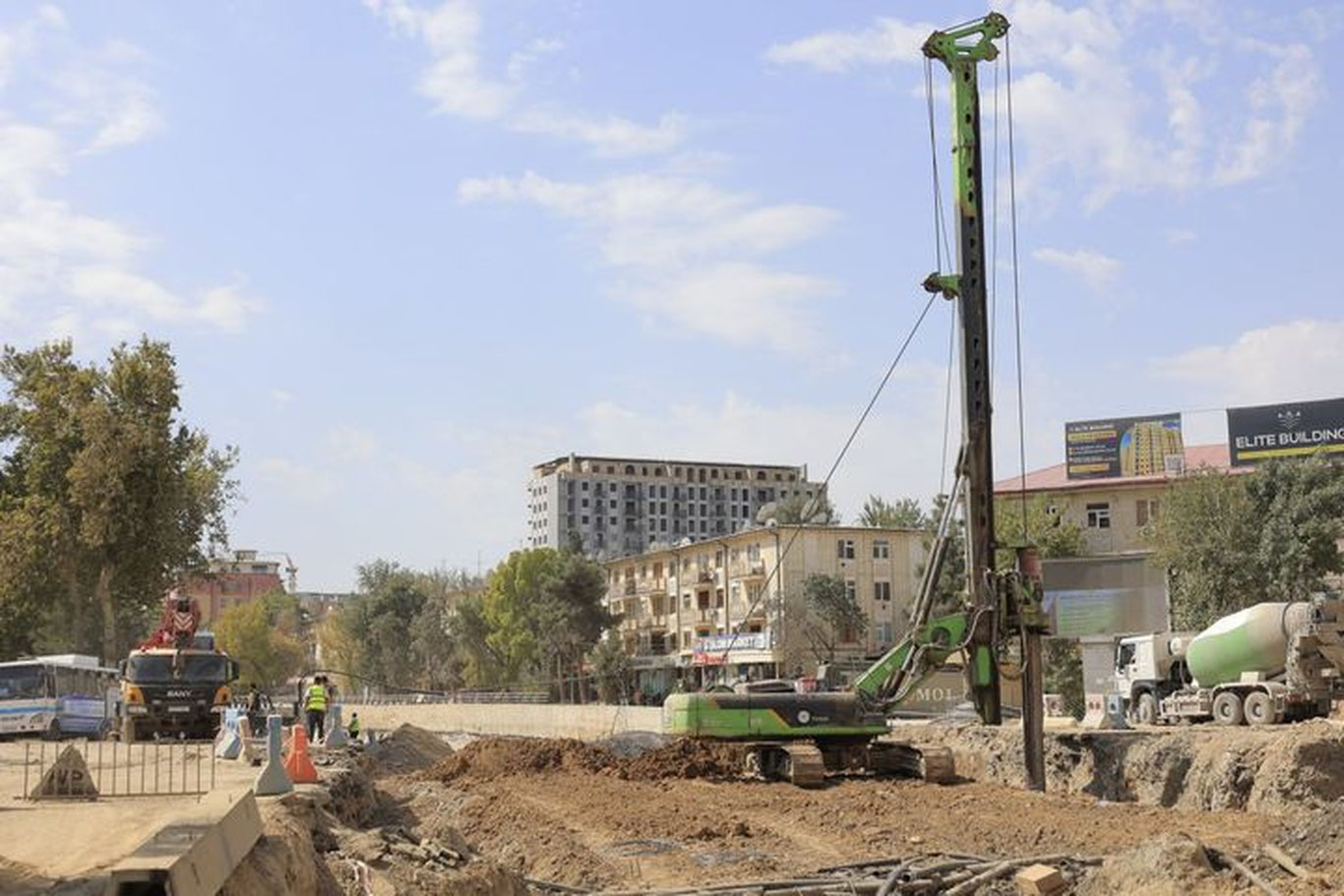 Когда завершат строительство тоннеля на перекрёстке улиц Рудакий и Гагарина?