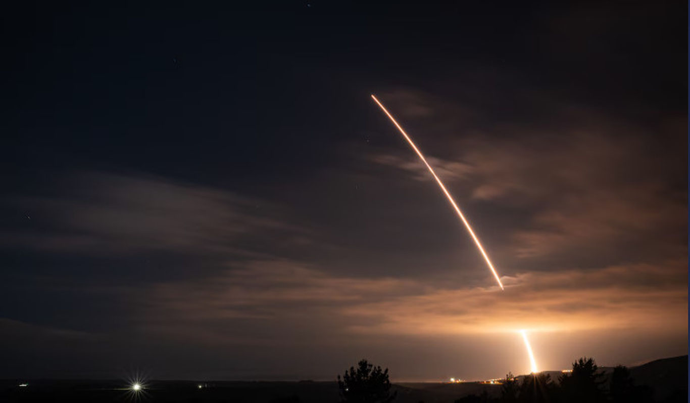 США испытали межконтинентальную ракету Minuteman III