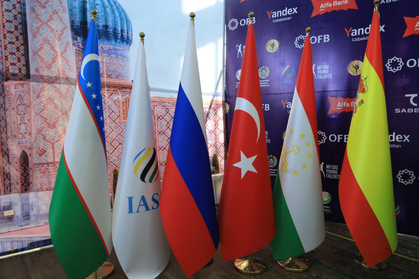 В Самарканде стартовал международный Гран-при турнир “East Cup and Olympic Stars”