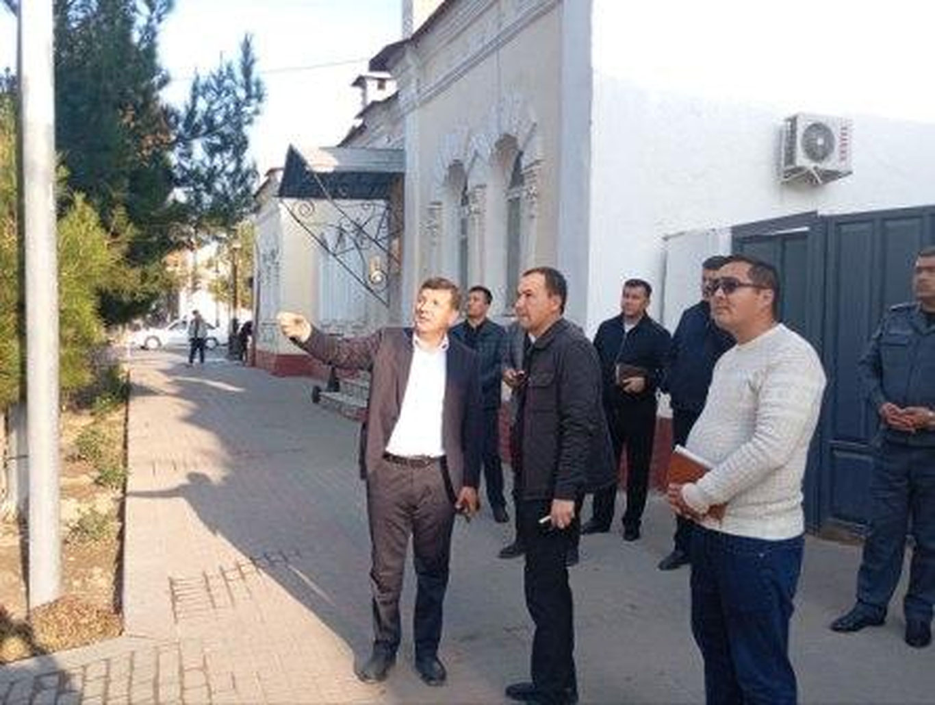 Хоким ознакомился с состоянием благоустройства на улице Узбекистанская