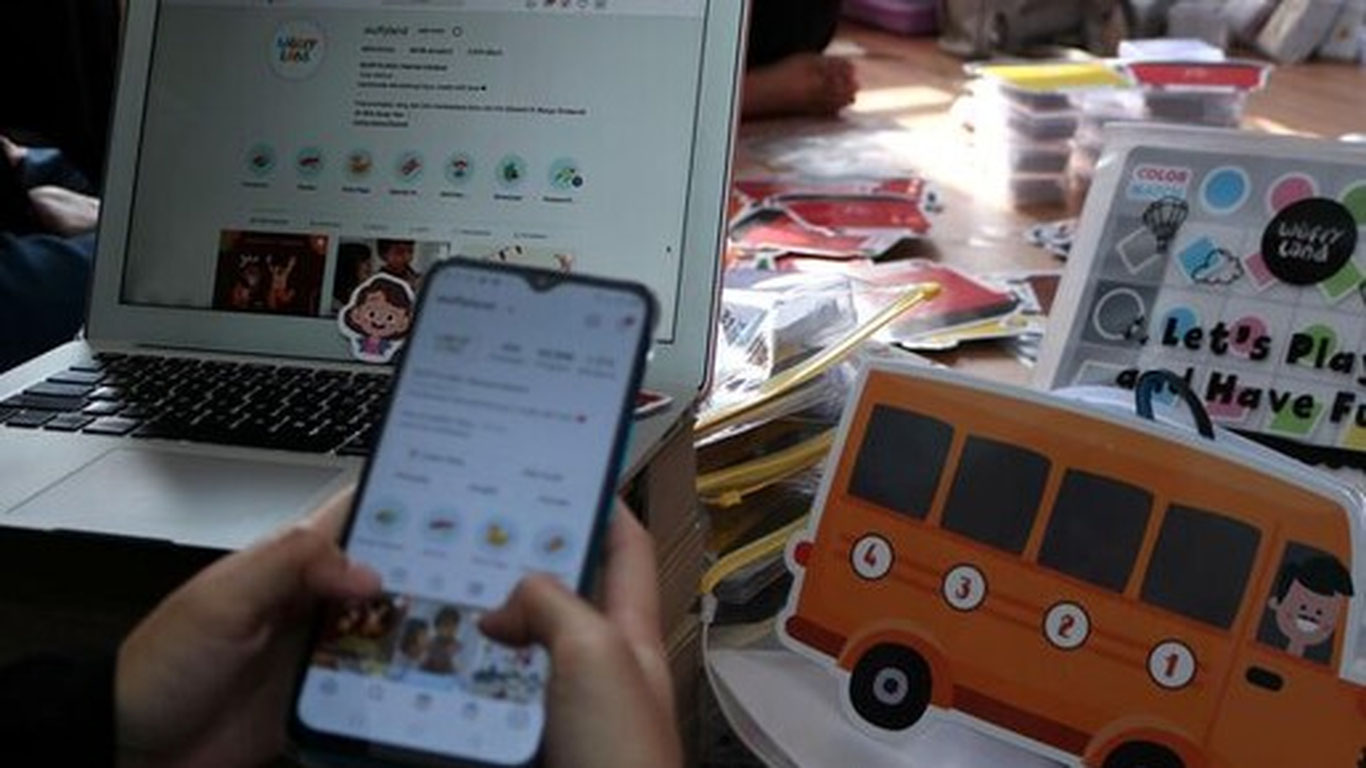 Малайзия готовит запрет на использование соцсетей детьми младше 16 лет