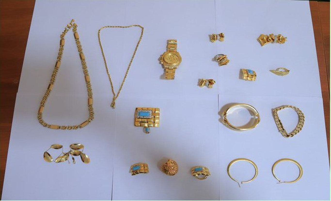 Золотые изделия на сумму 312,4 млн сумов задержаны на таможенном посту