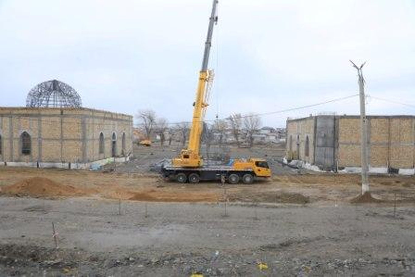 Строительные и благоустроительные работы в комплексе Имама Матуриди продолжаются